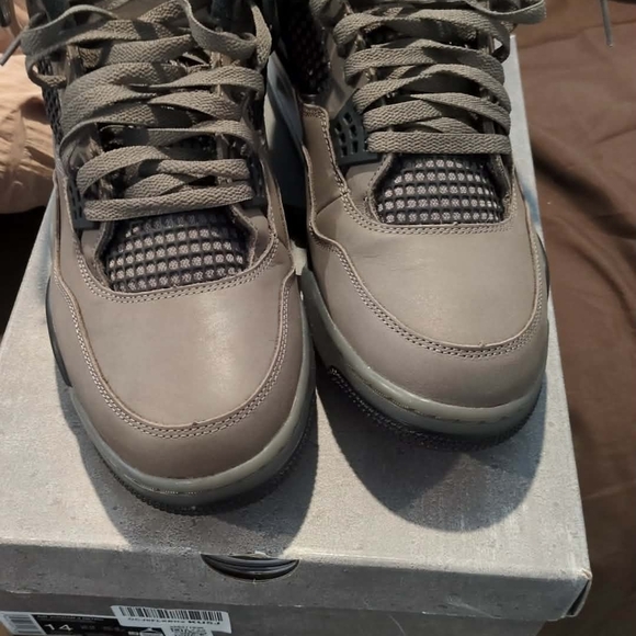 Cave Stone Jordan 4s